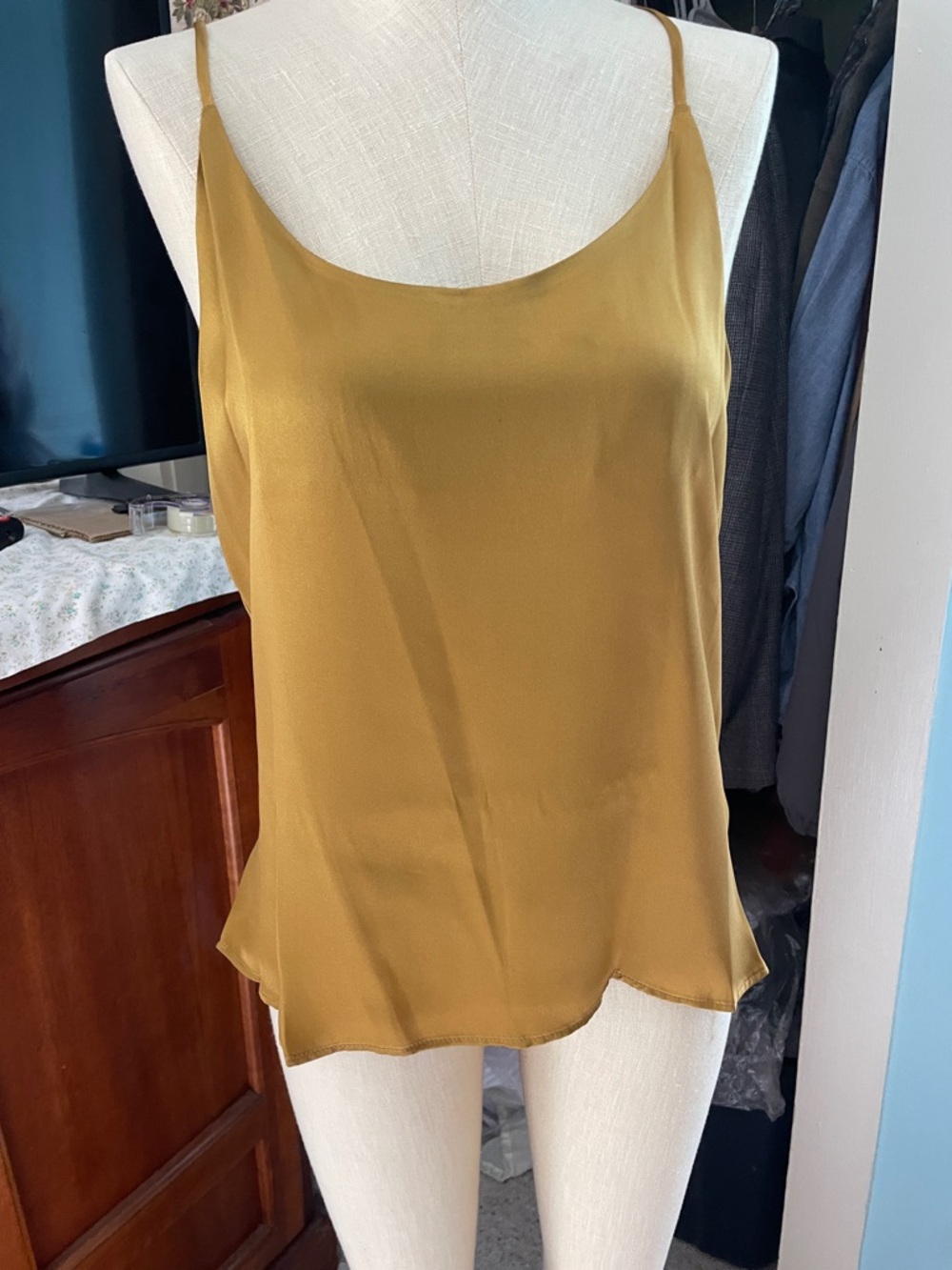 NWOT 100% Silk Bronze Gold Cami Camisole Racerback Tank Top S - Picture 3 of 5